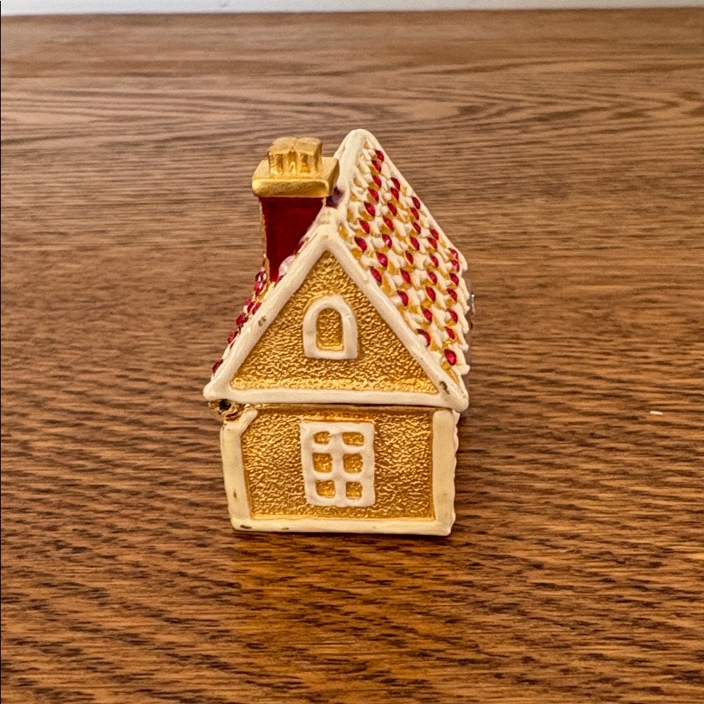 Estee Lauder Gingerbread House solid perfume box with Red and Gold Details - Picture 2 of 7
